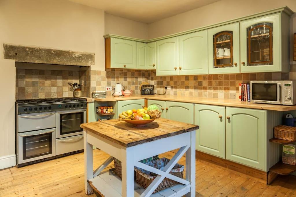 Vila Number 29, A Grade Two Listed House In Masham Exteriér fotografie